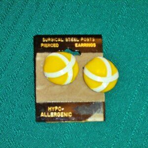Vintage yellow and white pierced earrings hypo allergenic